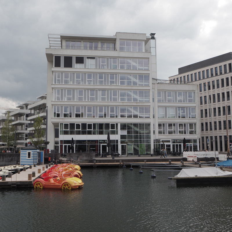 Bild: Gebäude am Phoenix-See, Dortmund