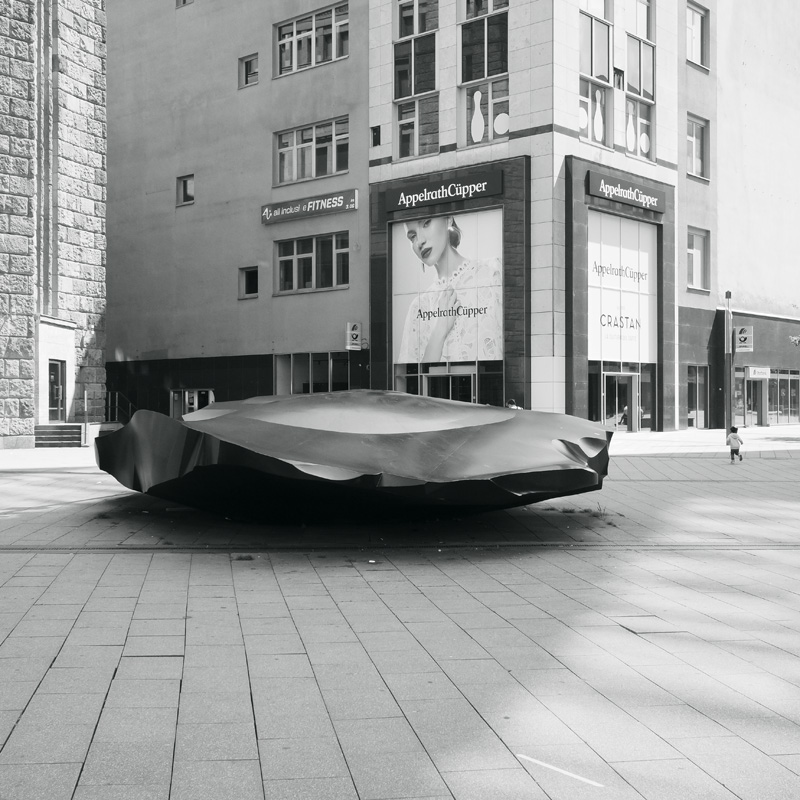 Bild: Chip, Skulptur von Stefan Sous, 2007, Platz von Amiens, Dortmund