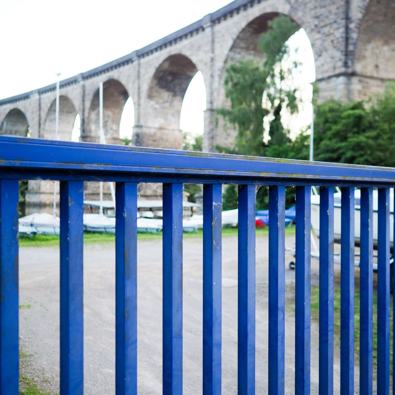 Bild: Stahlgittertor vor Ruhr-Viadukt