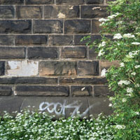 Bild: Steinwand am Ruhr-Viadukt
