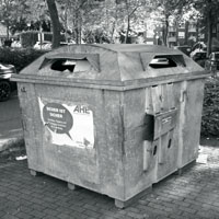 Bild: Altpapiercontainer
