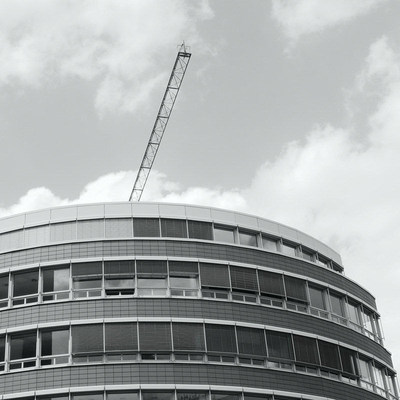 Bild: Gebäude mit Kranausleger, Bochum