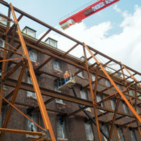 Bild: Stahlkonstruktion an Baustelle mit Baukran, Bochum